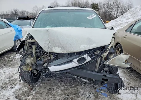 2009 Toyota Sienna Xle z USA, uszkodzony, nr VIN 5TDBK22C99S023860